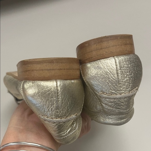 Free People Metallic Gold Leather Loafers size 37 or 7 - Picture 6 of 13
